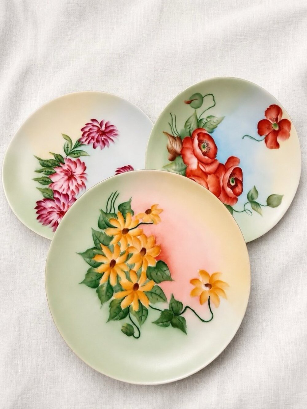 Vintage Bavaria Germany Hand Painted Floral Plates Set of 3 7.5” Porcelain